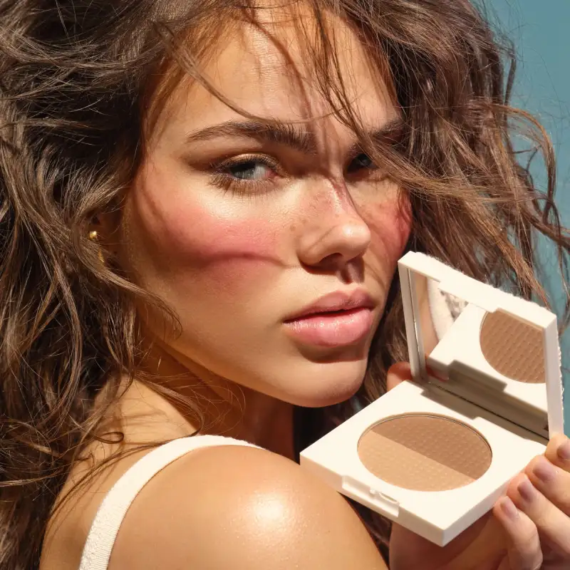 Bronzing powder golden rivieira image